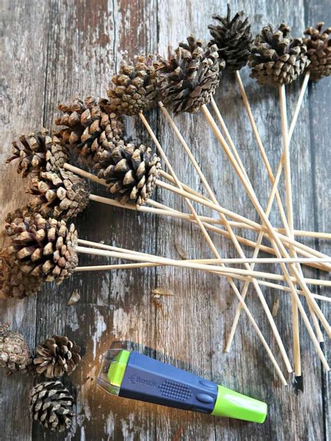 How To Make Quick And Easy Pine Cone Picks • Craft Invaders Pine Cone