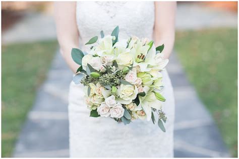 For more floral inspo follow me on instagram. Wegman's Wedding Flowers Kelley Stinson Photography ...