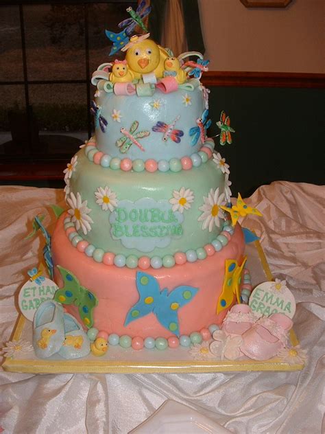 What to buy for twins baby shower. Baby shower for Twins | Twins baby shower, Baby shower, Cake