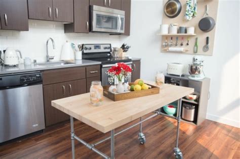 Mophorn stainless steel work table with wheels 24 x 30 prep table with casters heavy duty work table for commercial kitchen restaurant business (24 x 30 x 32 inch). So praktisch ist die mobile Kücheninsel wirklich - Tipps ...