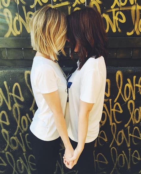 Lesbians Kissing 56 Tumblr Gallery
