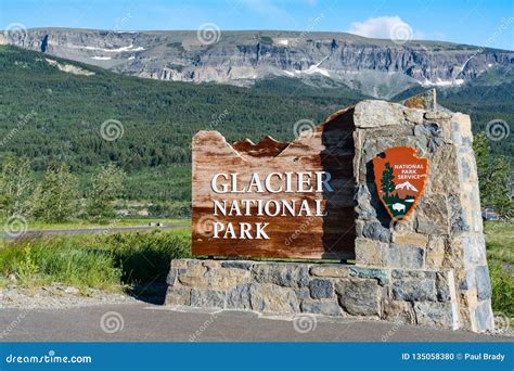 Glacier National Park Entrance Sign Editorial Image Image Of Sign