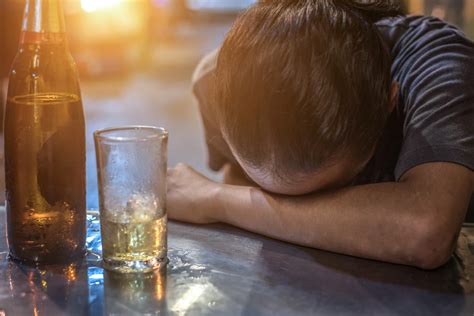 Alcohol Addiction Signs Symptoms Complications And Treatment Of Alcoholism Addiction