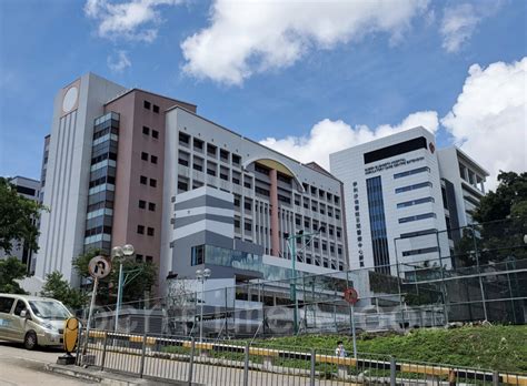 宅男腐女的爱好导航。 地址发布页： lanse.icu 最新地址： ldh. 伊利沙伯醫院一名救護運送服務控制中心員工初步確診｜大紀元時報 香港｜獨立敢言的良心媒體