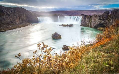 Iceland Godafoss Waterfall Mac Wallpaper Download Allmacwallpaper