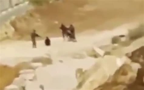 Idf Suspends Soldiers Filmed Beating Palestinian Detainees In West Bank