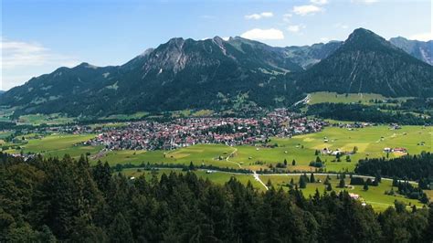 Von oberstdorf kommend erreichen sie den glasklaren badesee in südlicher richtung über den renksteg in ca. Sommerurlaub in Oberstdorf im Allgäu - YouTube