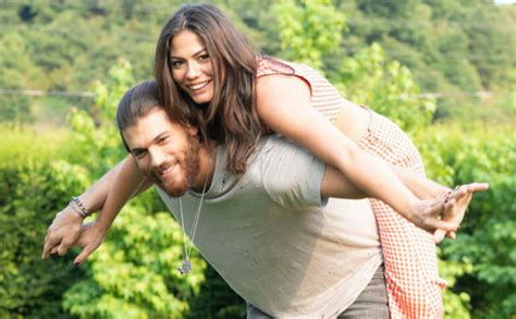 Sanem ve can teknedeler, sonsuz. Erkenci Kuş bakın hangi diziye benziyor! : Yüksek Topuklar