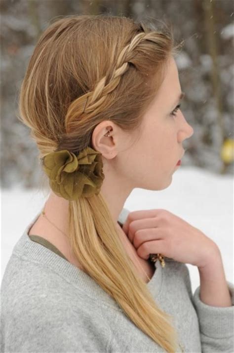 60 Wonderful Side Ponytail Hairstyles That You Will Love