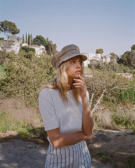 Hanna 💎 Suede Caps Fashion Style