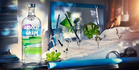 Pure alcohol contains 7 calories per gram, which is almost twice the calories of carbohydrate or protein (both contain about 4 calories per gram), but its not quite as bad as the calories in fat (9 calories per gram). 5 Unbelievable Health Benefits of Vodka - Detox Foods