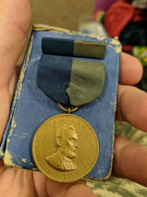 Civil War Us Army Campaign Medal 1064 Medal Numbered Matching Box W Ribbon Maye Antique