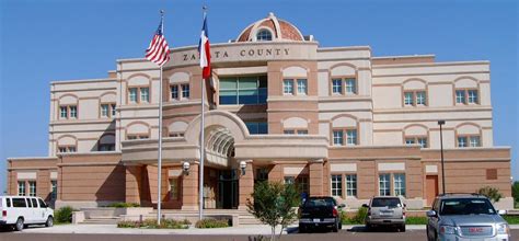 Zapata County Courthouse Zapata Texas This 2004 Courtho Flickr