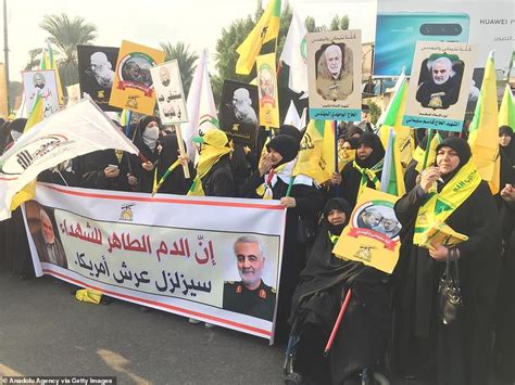 Thousands Chant Death To America At Funeral Of Top Iranian General