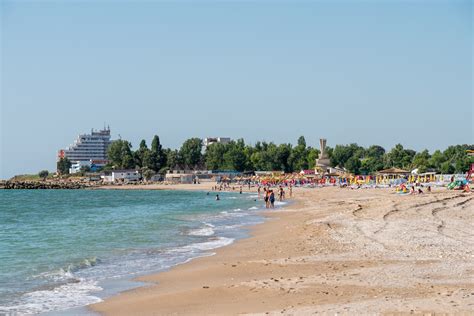 Romania's most searched beaches and swimming pools, according to
