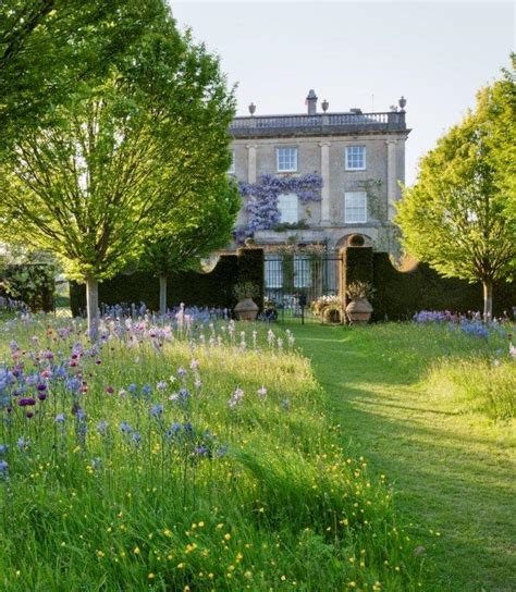 Cotswolds Gardens Tour With Highgrove 2015
