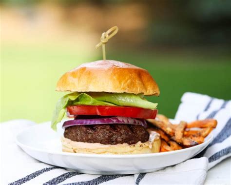 Recipes include grilled onion burgers, polenta caprese burgers, caribbean burgers with mango salsa, bold thai burger, mexican fiesta burgers con queso, chipotle pepper jack sliders, leaner classic cheese burgers, and. The BEST EVER Hamburger Recipe - I Heart Naptime