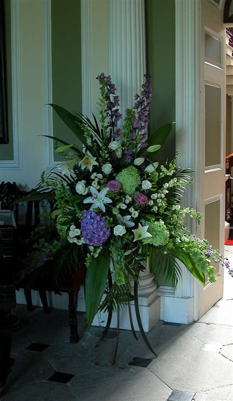 Flower Design Wedding Ceremony Styling Simple Elegant Pedestals