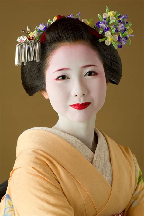 A Photographer Of Geisha Maiko And Kyoto Geisha And Maiko I 12