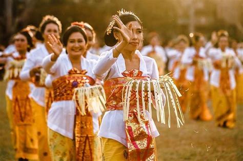 Gambar Keberagaman Budaya Indonesia Febipedia
