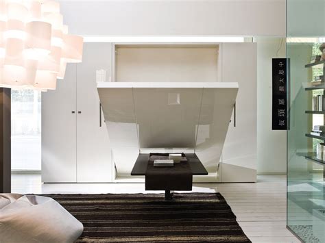 Il letto a scomparsa con divano può inserirsi all'interno della struttura, nello. Letto matrimoniale a scomparsa: Ikea, Mondo Convenienza e verticale