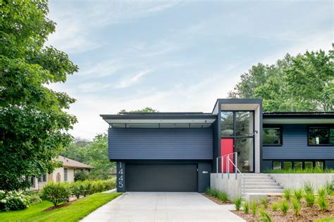 15 Impressive Mid Century Modern Garage Designs For Your New Home