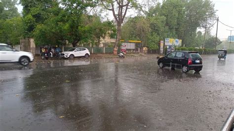 Gwalior Weather Update ग्वालियर में आंधी पानी के साथ शुरू हुई