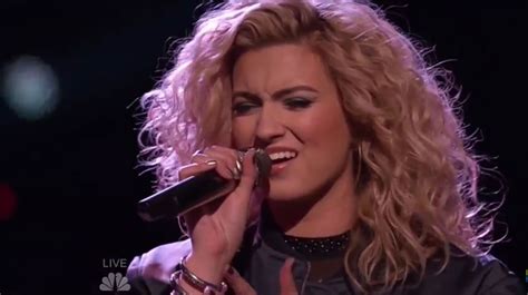 Tori Kelly Belts Out Hollow On The Voice With Contestant Jeffrey