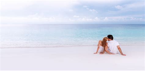 Kisses On The Beach Honeymoons