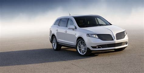 2013 Mkt In White Lincoln Mkt Lincoln Suv Lincoln Cars