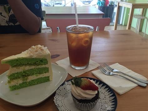 Review of gula cakery, shah alam — foodadvisor. Gula Cakery Kota Kemuning, Shah Alam - Restaurant Reviews ...