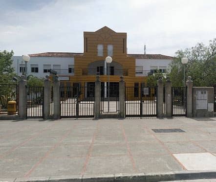 Casas viejas is a city located in the province of cádiz, spain. El IES "Casas Viejas" arranca mañana el curso 2017-2018