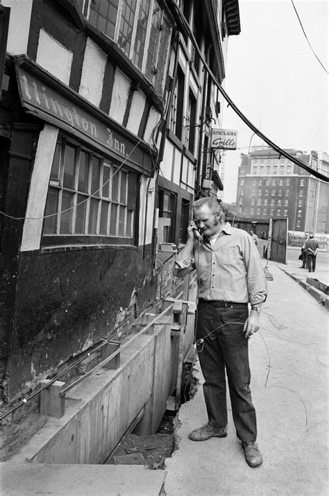 Fascinating Photos Of Manchester S Old Shambles Square Being Lifted In 1971 Manchester