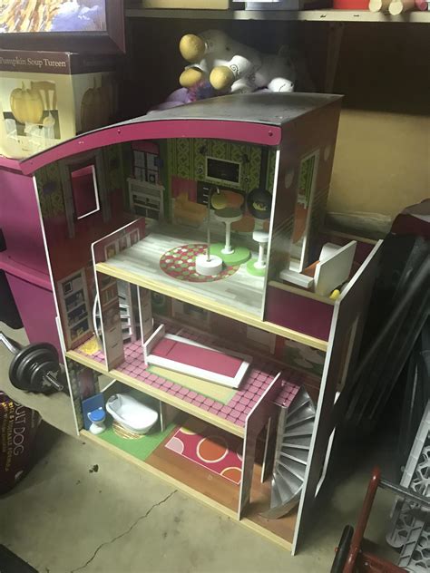 Best 3 Level Giant Doll House For Sale In Arlington Texas For 2021
