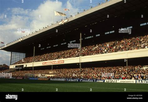 At Highbury Stadium Hi Res Stock Photography And Images Alamy