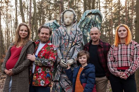 Search results for jeremy miliker. Vivian Naefes ZDF-Weihnachtsfilm im Dreh