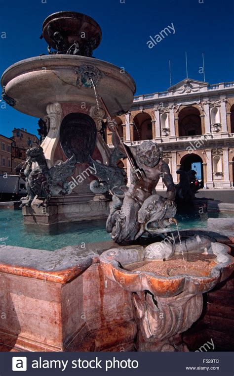 Italy Marche Loreto Madonna Square Fountain Stock Photo Alamy