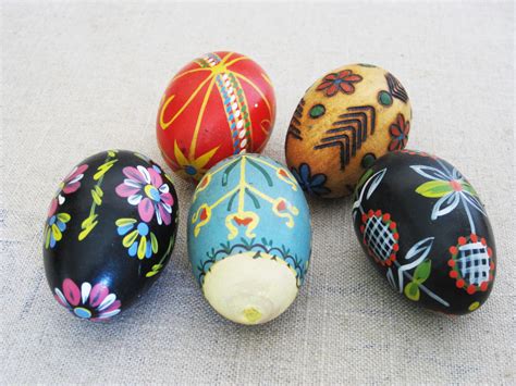 Vintage Wooden Eggs Hand Painted Folk Art Easter Décor European Rustic