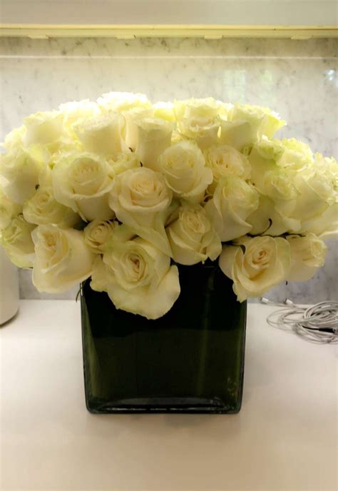 One Of Khloe Kardashian S Birthday Flower Arrangements Birthday Flowers Arrangements Flower