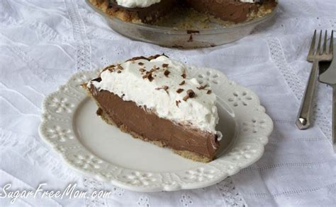 After looking at some chocolate cream pies, i realized i'd had a sad version of this years ago, using a store bought pie crust, instant chocolate pudding and cool whip. Sugar Free Chocolate Cream Pie | Recipe | Sugar free ...