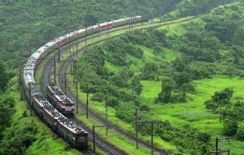 19 Scenic Railway Routes In India For Memorable Train Journey