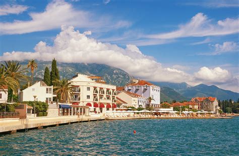 Crna gora, црна гора) is a country in the balkans, on the adriatic sea. Tällainen on Montenegron Tivat - katso kuvat