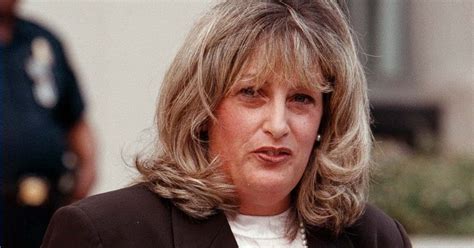 Linda Tripp Who Blew The Lid On Bill Clinton S Sex Scandal With Monica Lewinsky Dead At 70 Meaww