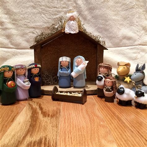 Deluxe Nativity Set 14 Pieces Including Handcrafted Stable Etsy