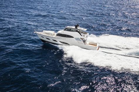 Riviera Presenta El 72 Sports Motor Yacht Skippermar