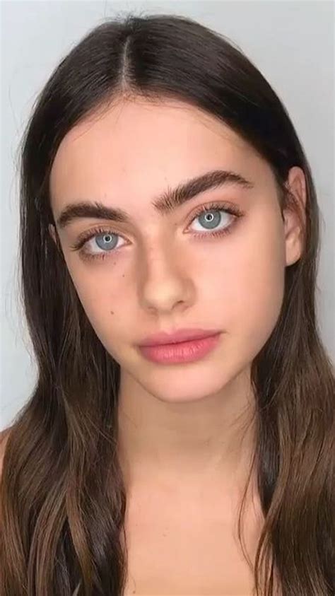 Natural Tricks That Will Make Your Eyebrows Look Fuller Natural