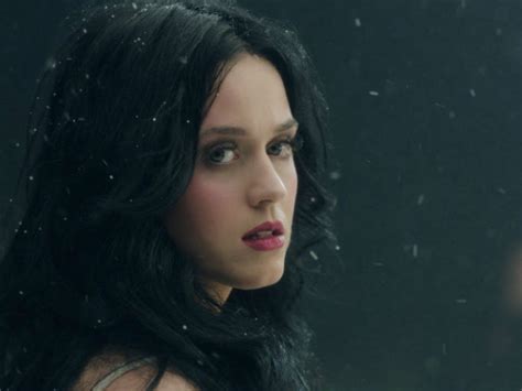 Unconditionally El Nuevo Video De Katy Perry Actitudfem