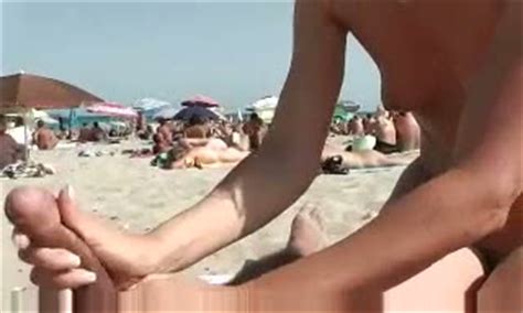 Perverted Girlfriend Sucking A Cock At The Beach Public Nudism Porn