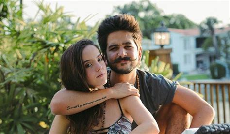 She has been married to camilo since february 8, 2020. Camilo y Evaluna Montaner disfrutan de su luna de miel así ...