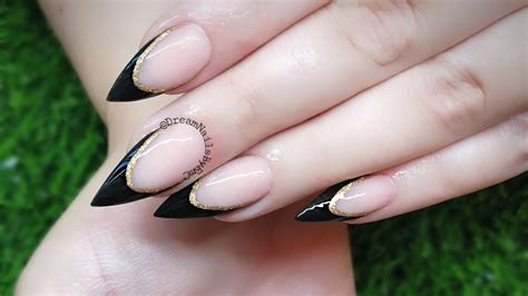 Get The Chicest Look With A Black Nail French Manicure Perfect For